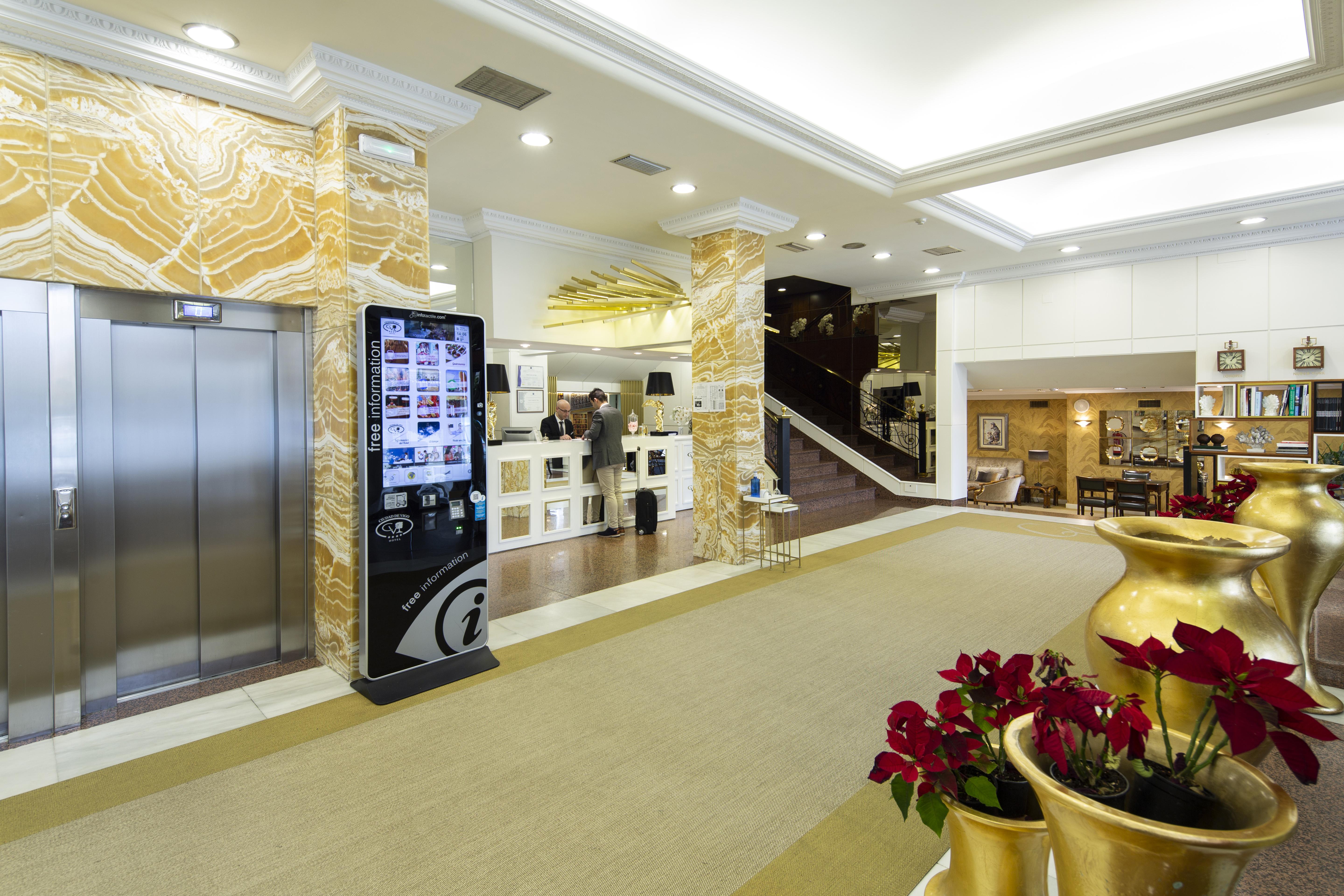 Hotel Ciudad De Βίγκο Εξωτερικό φωτογραφία