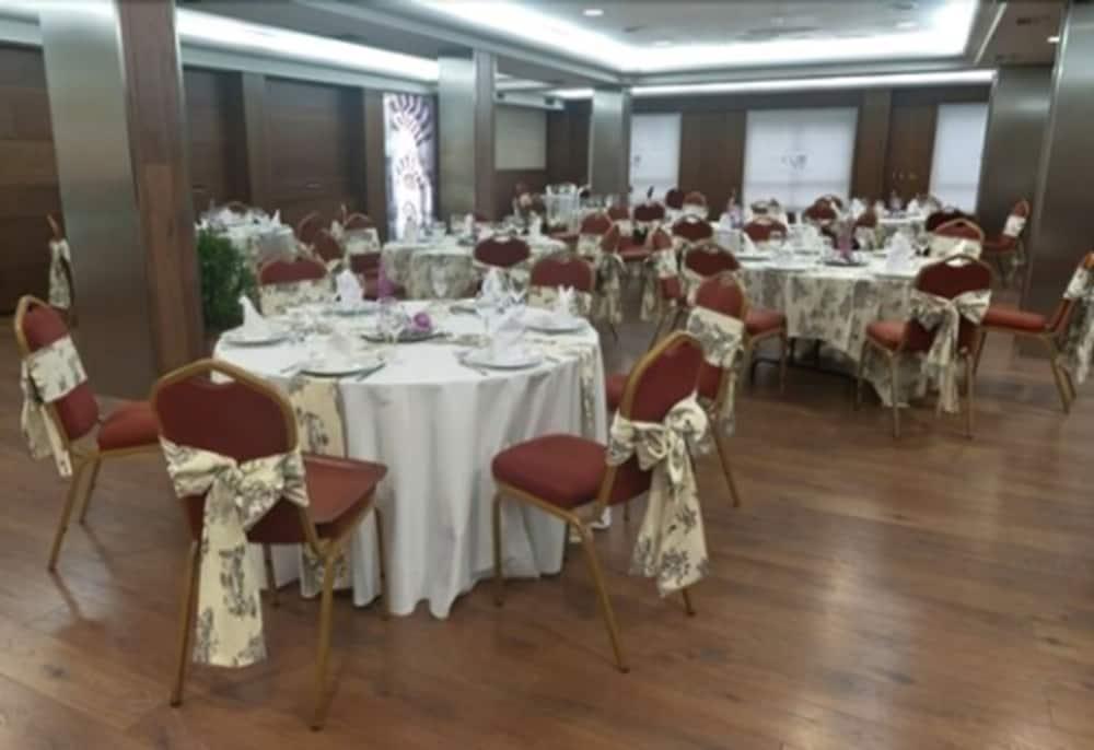 Hotel Ciudad De Βίγκο Εξωτερικό φωτογραφία